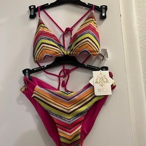 BECCA. VIKINI. SET. TOP. M.  BOTTOM S. Now 38